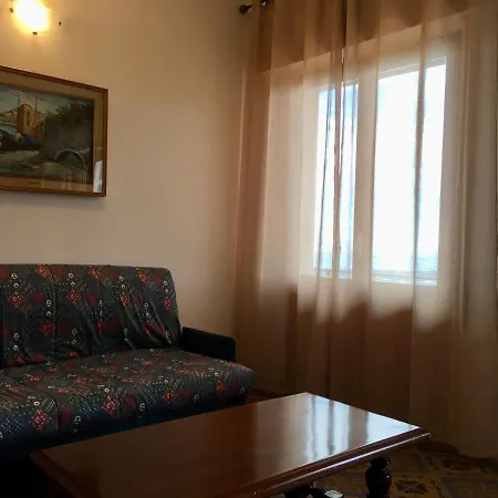 Maremonti Apartment *